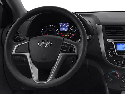 2013 Hyundai Accent SE Hatchback 4D