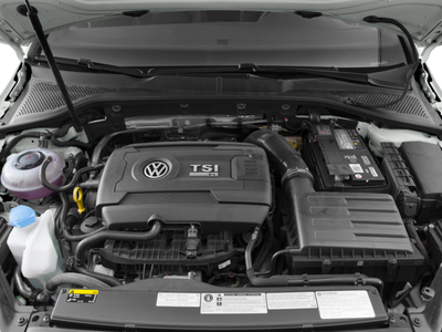 2018 Volkswagen Golf R Hatchback Sedan 4D