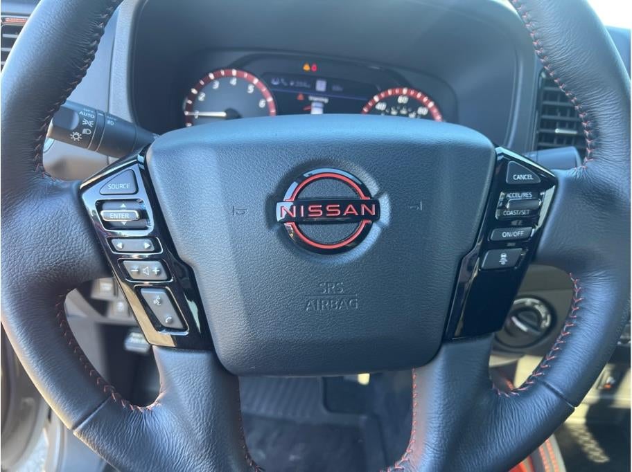 2023 Nissan Frontier Crew Cab PRO-4X Pickup 4D 5 ft