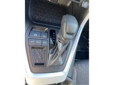 2024 Toyota RAV4 XLE Sport Utility 4D