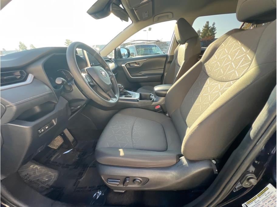 2024 Toyota RAV4 XLE Sport Utility 4D