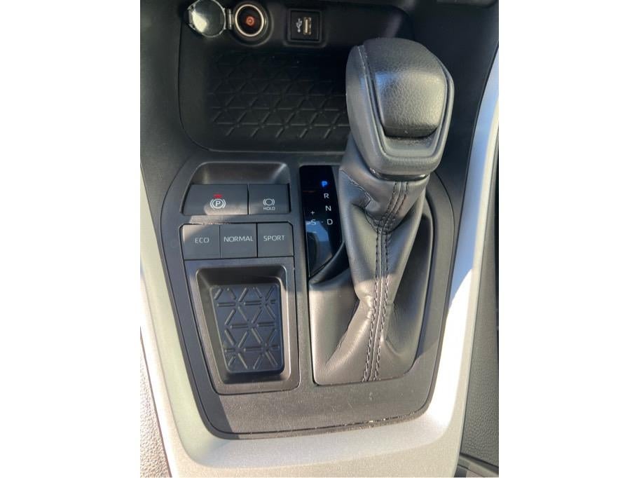 2024 Toyota RAV4 XLE Sport Utility 4D