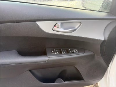 2023 Kia Forte LXS Sedan 4D