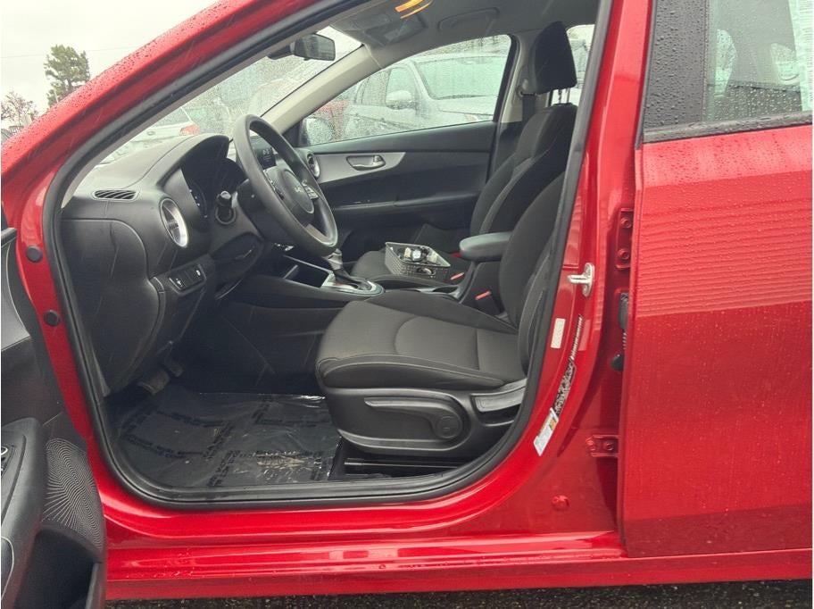 2023 Kia Forte LXS Sedan 4D