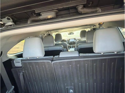 2021 Toyota Highlander XLE Sport Utility 4D