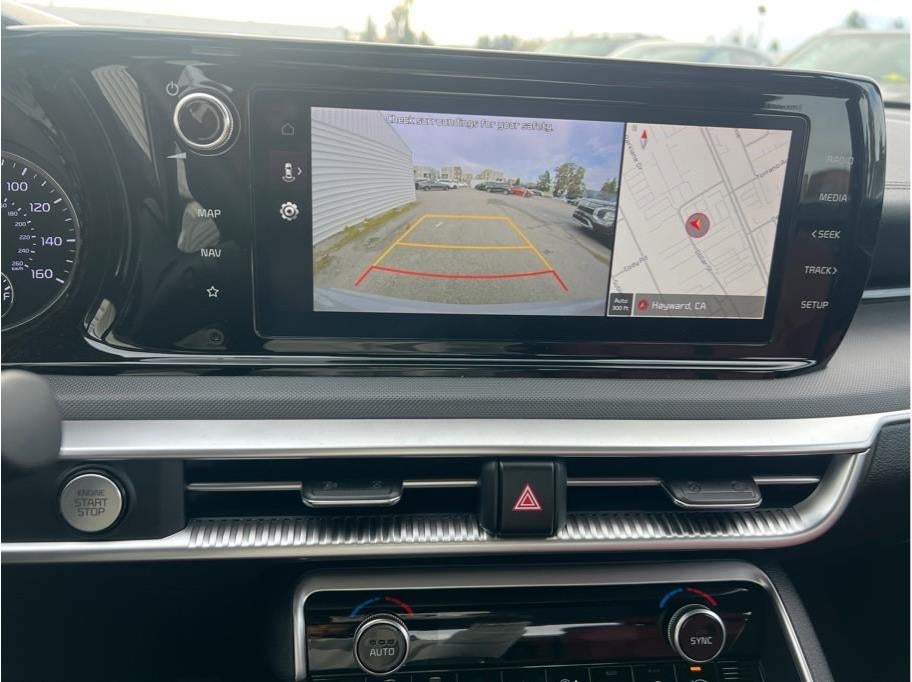 2024 Kia K5 GT-Line Sedan 4D