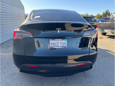2024 Tesla Model Y Long Range Sport Utility 4D