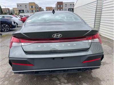 2026 Hyundai Elantra SE Sedan 4D