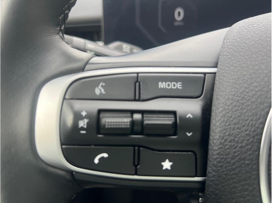 2025 Kia K5 EX Sedan 4D