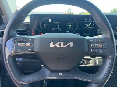 2024 Kia EV9 Light Long Range Sport Utility 4D