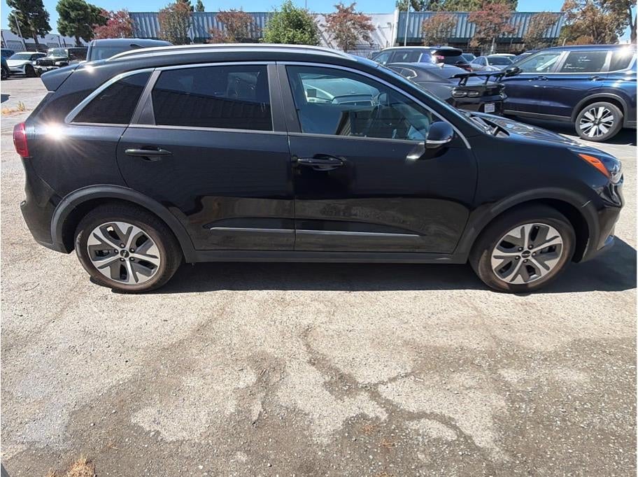 2022 Kia Niro EV EX Wagon 4D