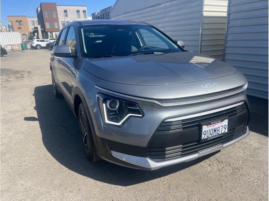 2025 Kia Niro LX Wagon 4D