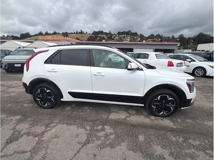 2023 Kia Niro EV Wind