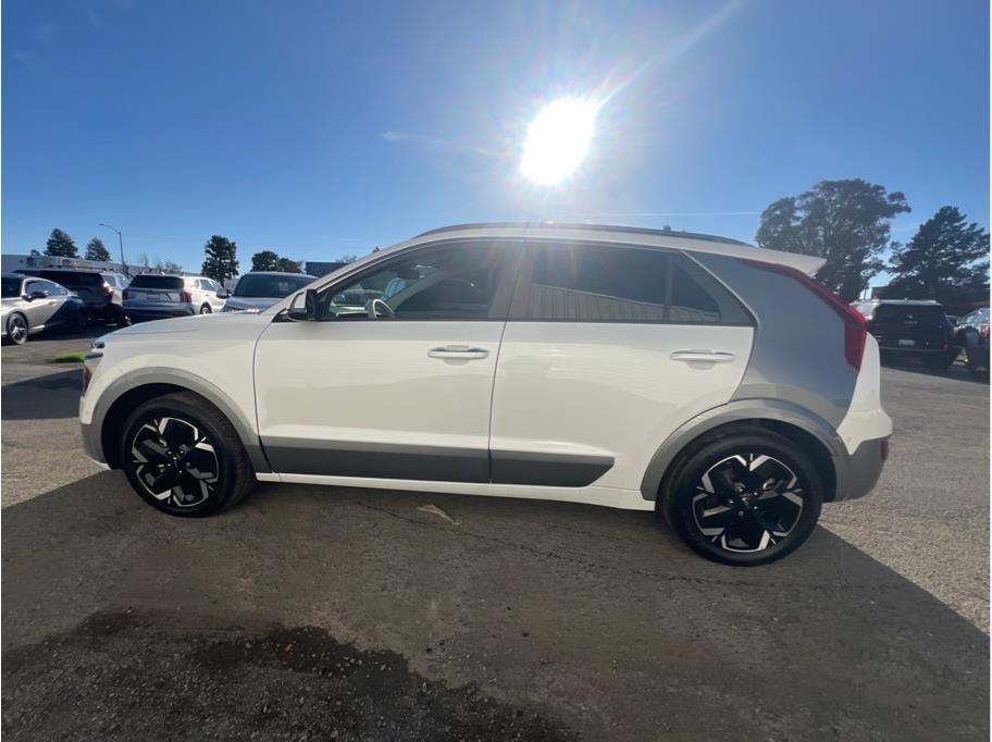 2023 Kia Niro EV Wave Wagon 4D
