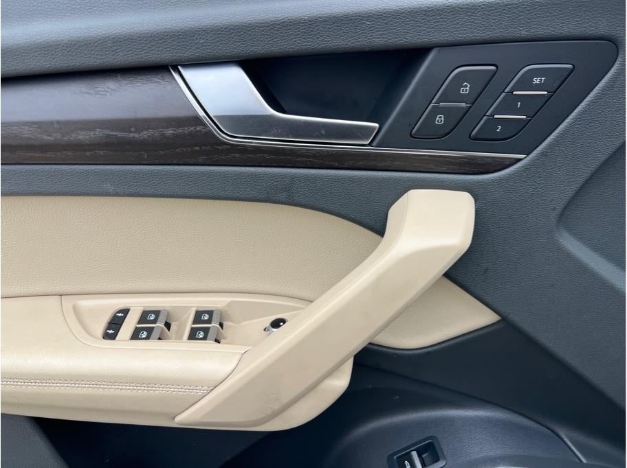 2020 Audi Q5 45 TFSI Premium Plus Sport Utility 4D