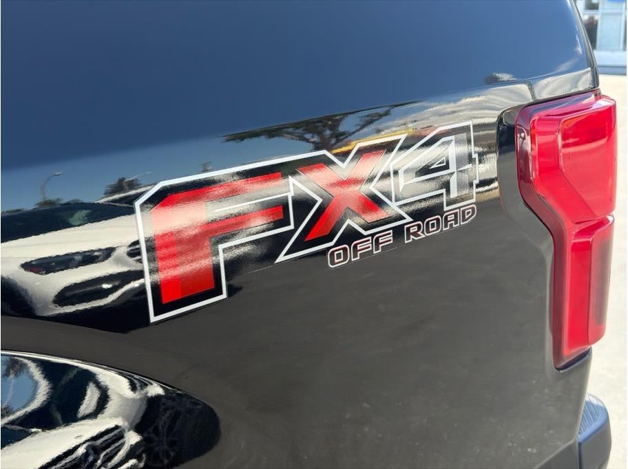 2020 Ford F150 SuperCrew Cab Lariat Pickup 4D 5 1/2 ft