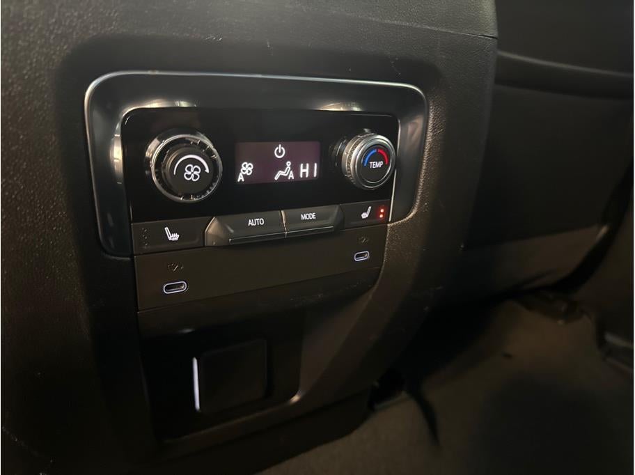 2025 GMC Yukon Denali Sport Utility 4D