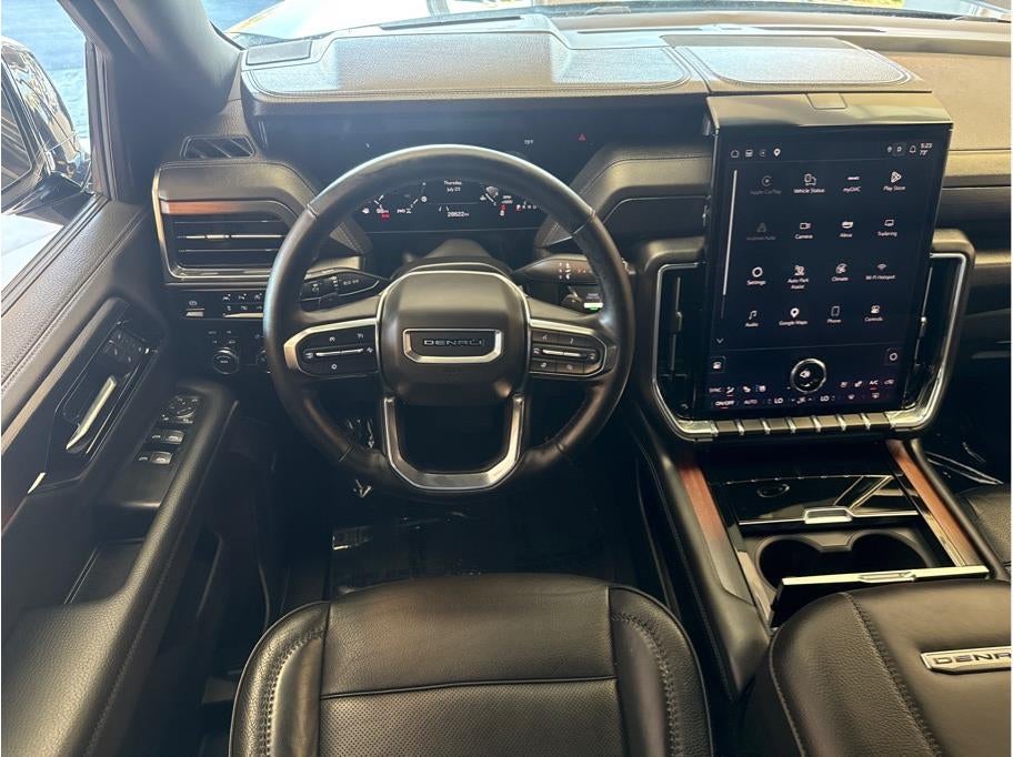 2025 GMC Yukon Denali Sport Utility 4D