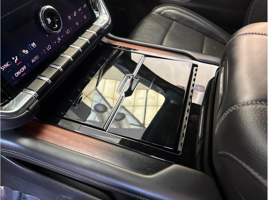2025 GMC Yukon Denali Sport Utility 4D