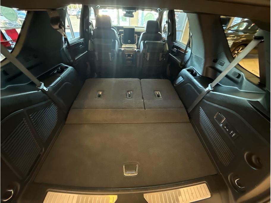 2025 GMC Yukon Denali Sport Utility 4D