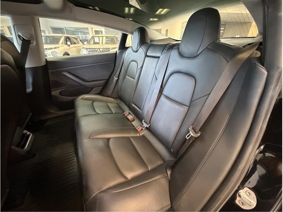 2020 Tesla Model 3 Standard Range Plus Sedan 4D