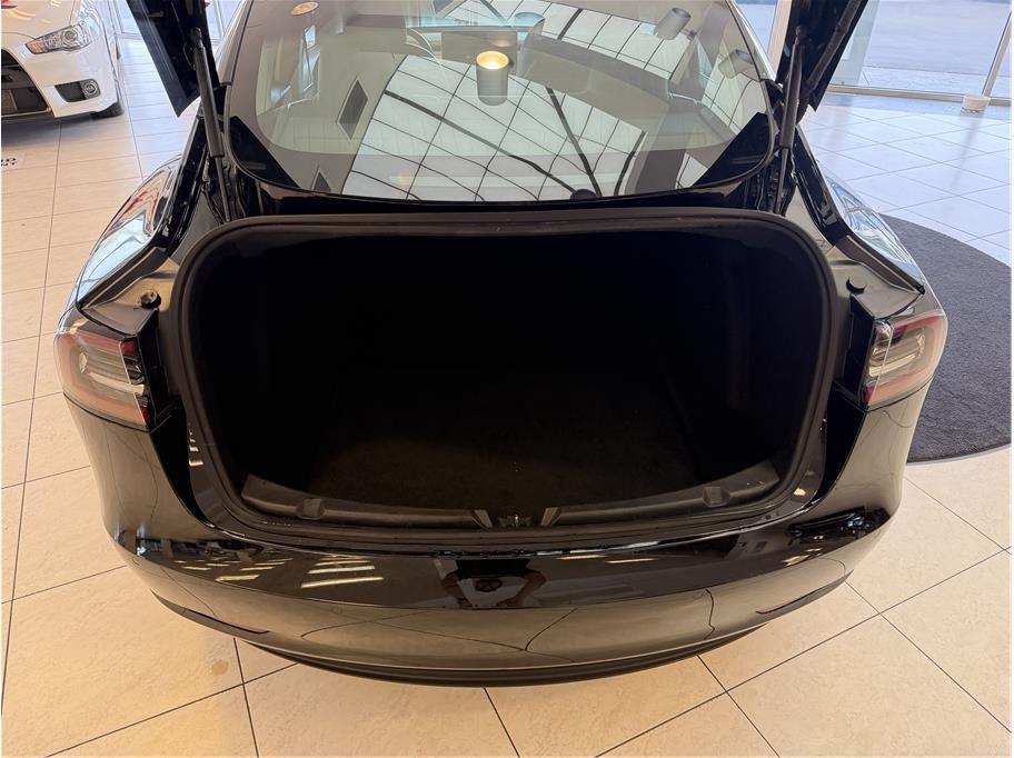 2020 Tesla Model 3 Standard Range Plus Sedan 4D