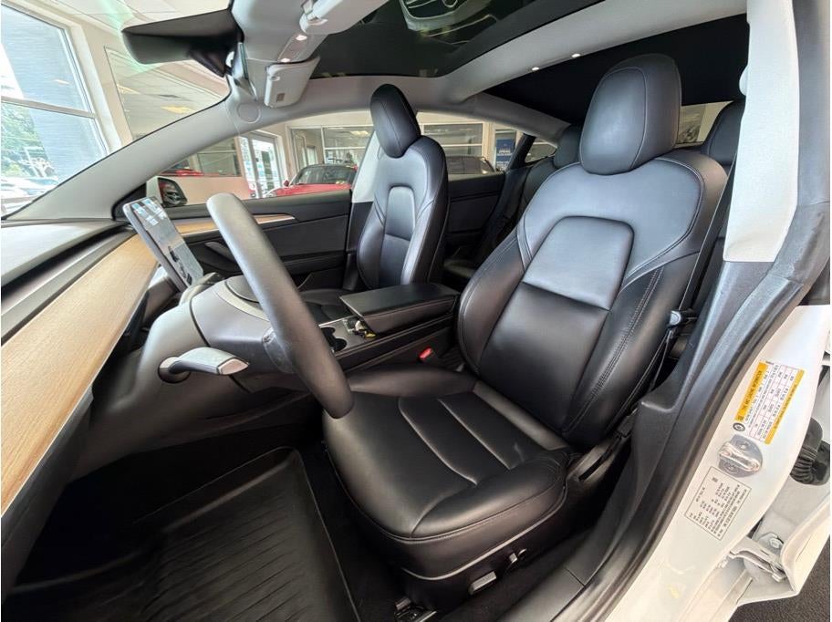 2022 Tesla Model 3 Long Range Sedan 4D