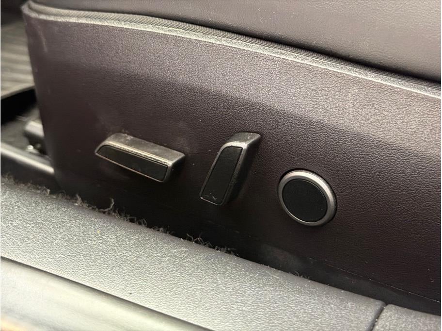 2022 Tesla Model 3 Long Range Sedan 4D