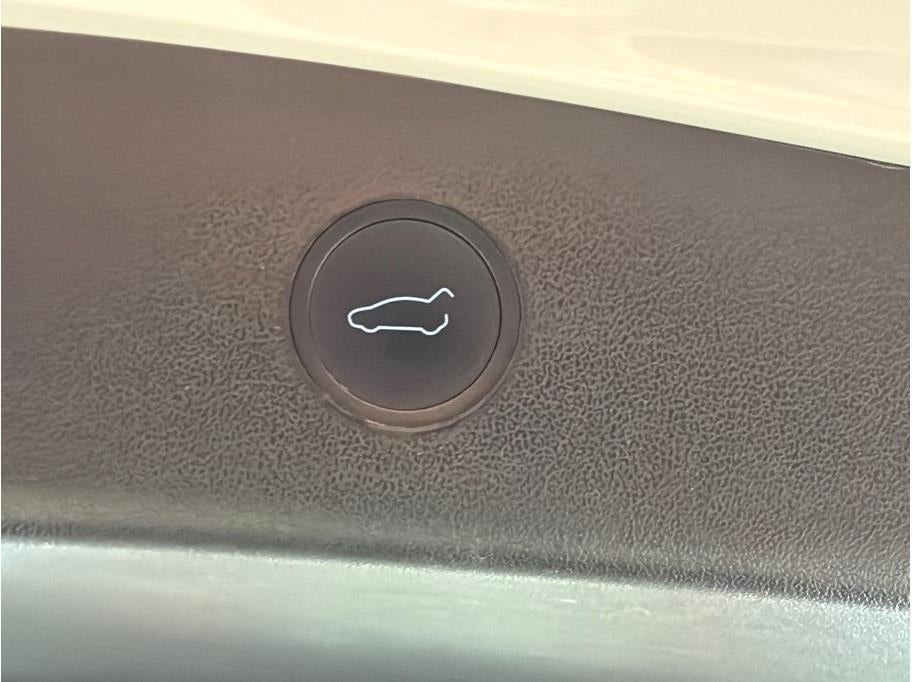 2022 Tesla Model 3 Long Range Sedan 4D