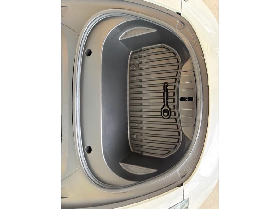 2022 Tesla Model 3 Long Range Sedan 4D