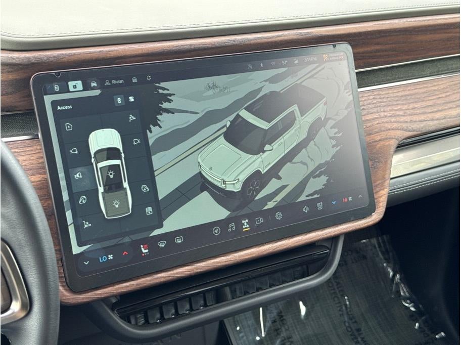 2022 Rivian R1T Adventure Pickup 4D 4 1/2 ft