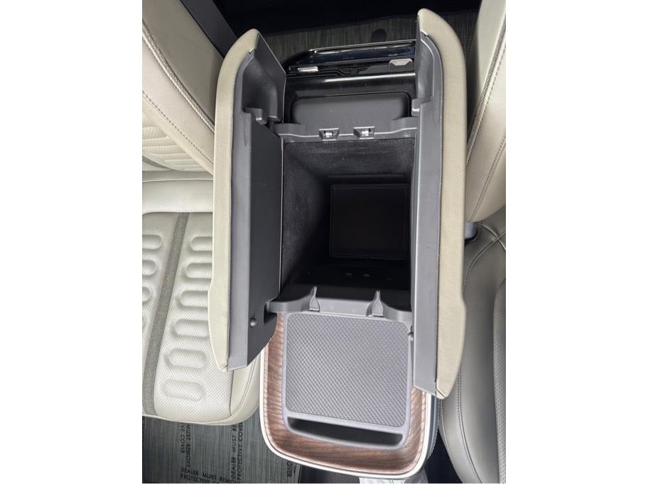 2022 Rivian R1T Adventure Pickup 4D 4 1/2 ft