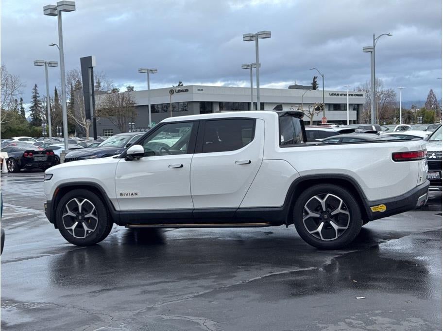 2022 Rivian R1T Adventure Pickup 4D 4 1/2 ft