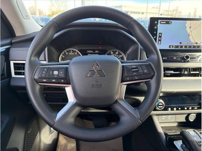 2026 Mitsubishi Outlander ES Sport Utility 4D