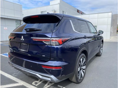 2025 Mitsubishi Outlander SE