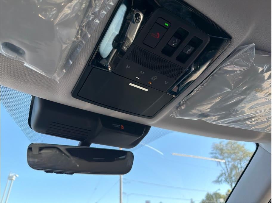 2026 Mitsubishi Outlander LE Sport Utility 4D