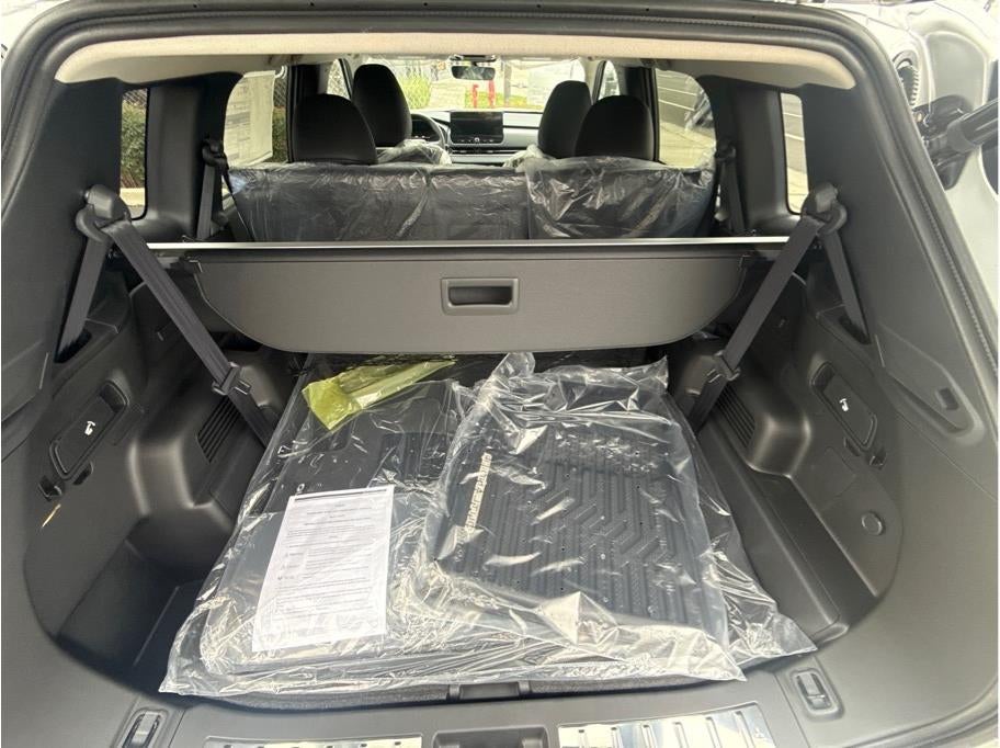 2026 Mitsubishi Outlander LE Sport Utility 4D