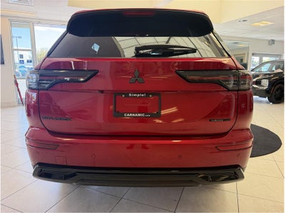 2026 Mitsubishi Outlander LE
