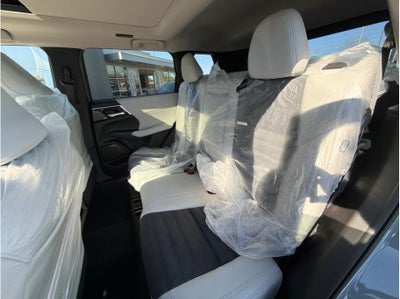 2026 Mitsubishi Outlander LE Sport Utility 4D