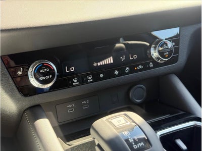 2026 Mitsubishi Outlander LE Sport Utility 4D