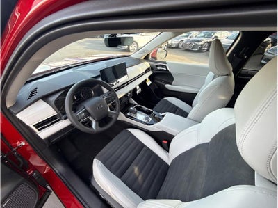 2026 Mitsubishi Outlander LE Sport Utility 4D