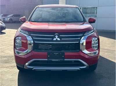 2026 Mitsubishi Outlander LE Sport Utility 4D