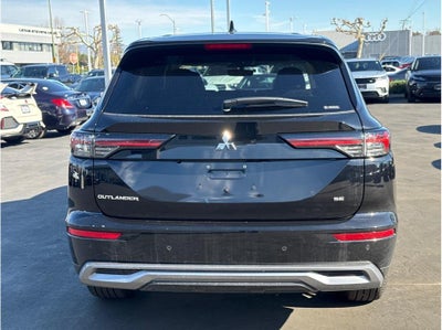 2025 Mitsubishi Outlander SE