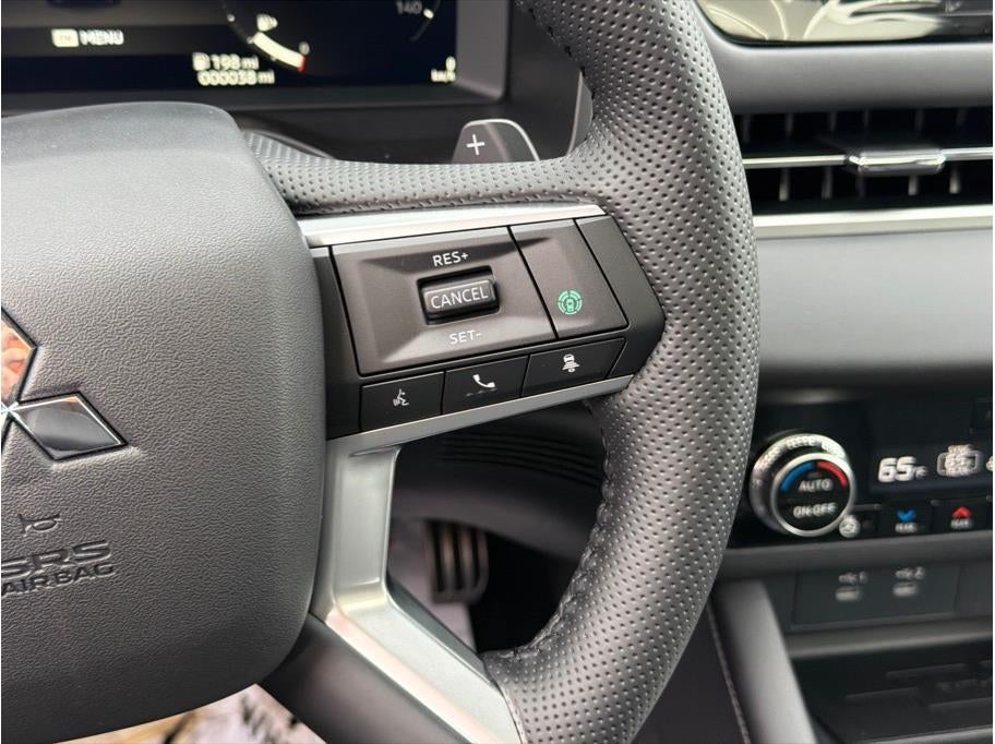 2025 Mitsubishi Outlander SEL Sport Utility 4D