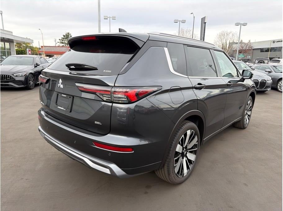 2025 Mitsubishi Outlander SEL Sport Utility 4D