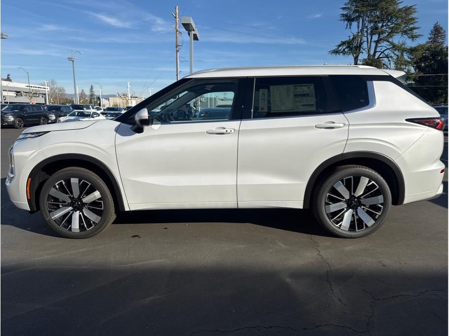 2025 Mitsubishi Outlander SEL
