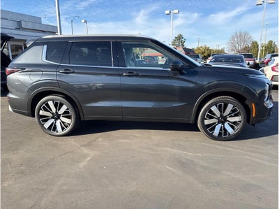 2025 Mitsubishi Outlander SEL