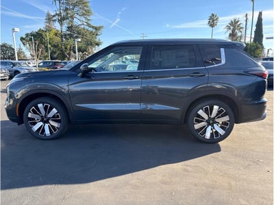 2025 Mitsubishi Outlander SEL
