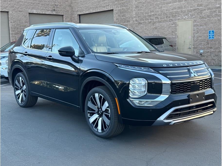 2025 Mitsubishi Outlander SEL