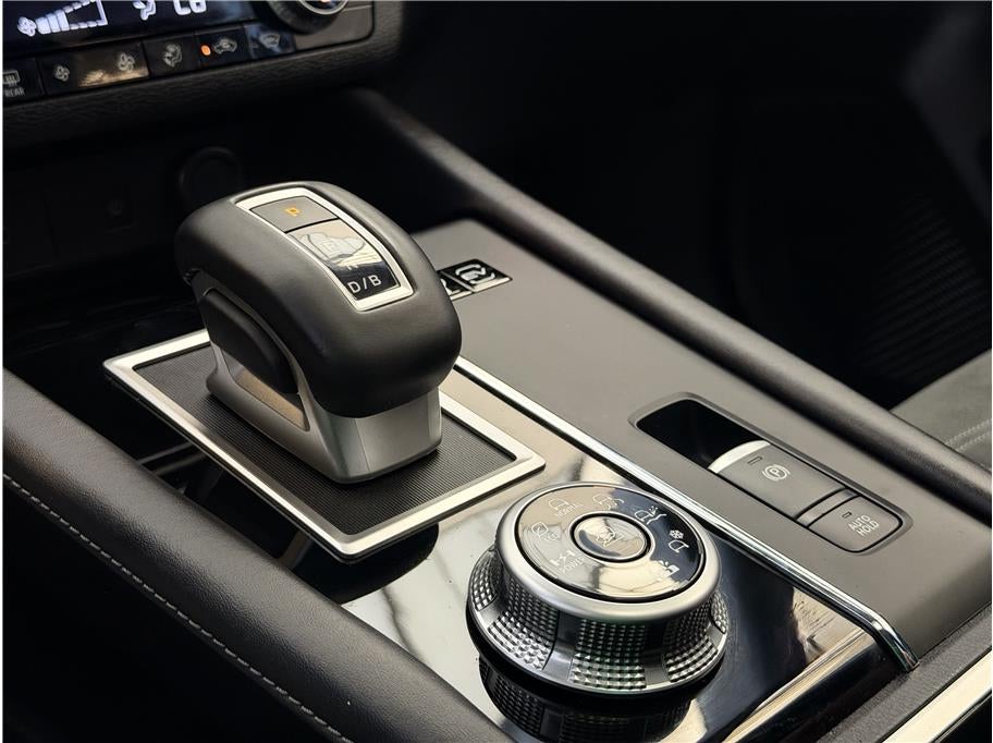 2025 Mitsubishi Outlander PHEV SE Sport Utility 4D